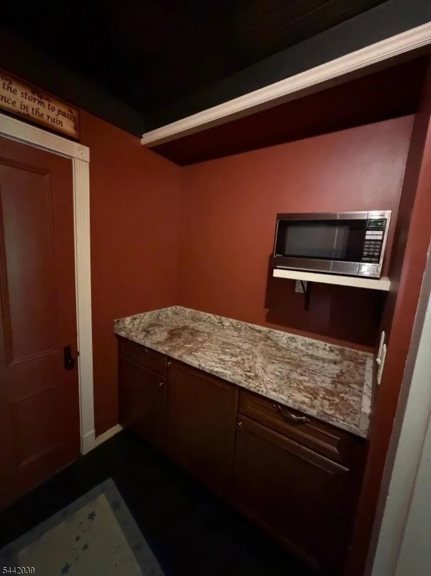 689 Bartley Rd Mount Olive, NJ 07930