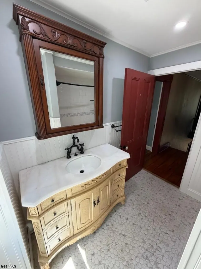 689 Bartley Rd Mount Olive, NJ 07930