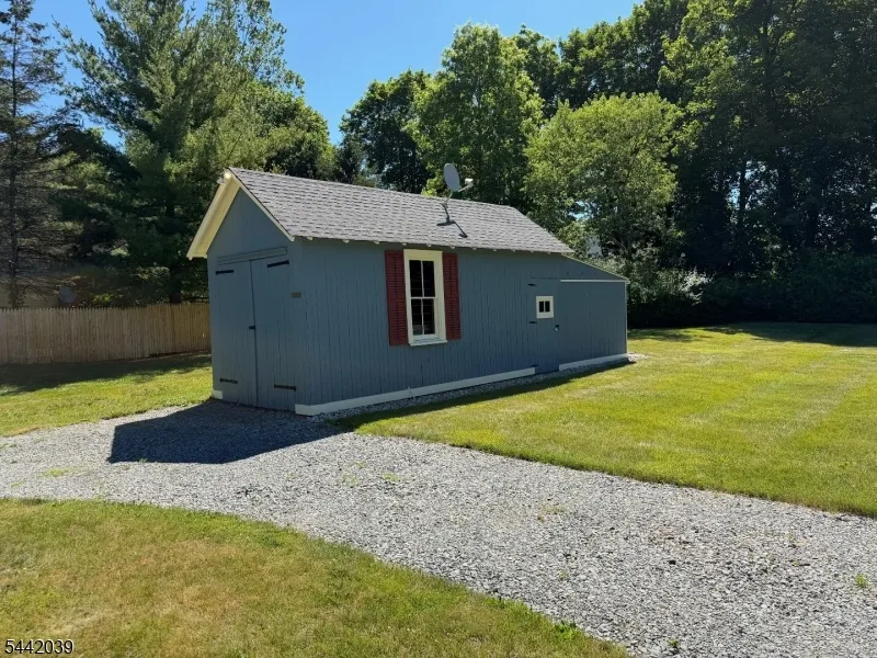 689 Bartley Rd Mount Olive, NJ 07930