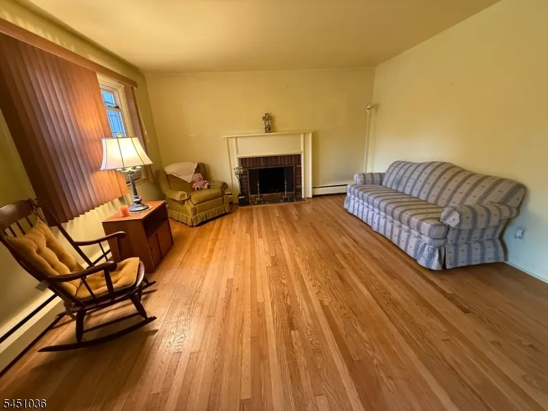 76 Linwood Ave Midland Park, NJ 07432
