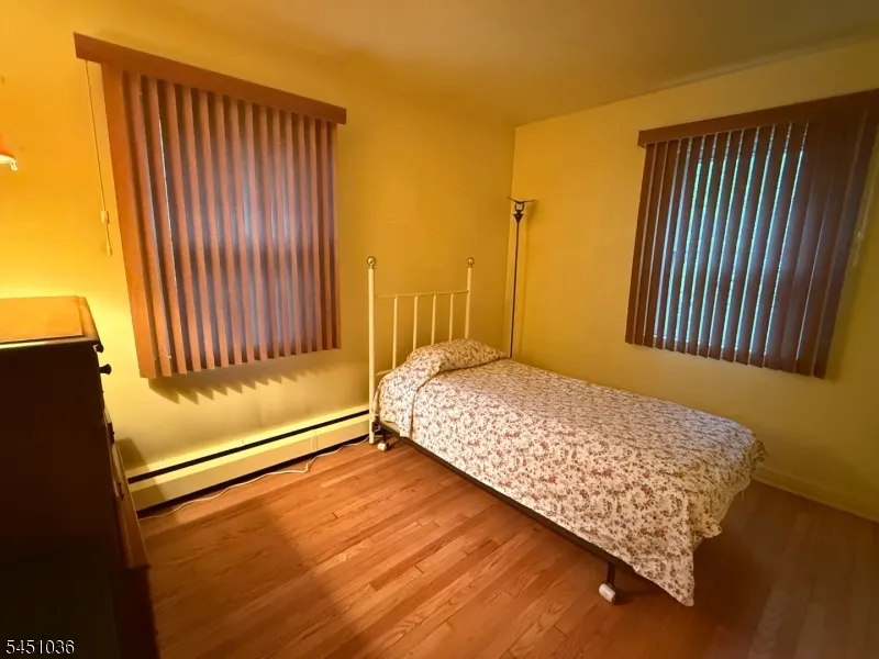 76 Linwood Ave Midland Park, NJ 07432