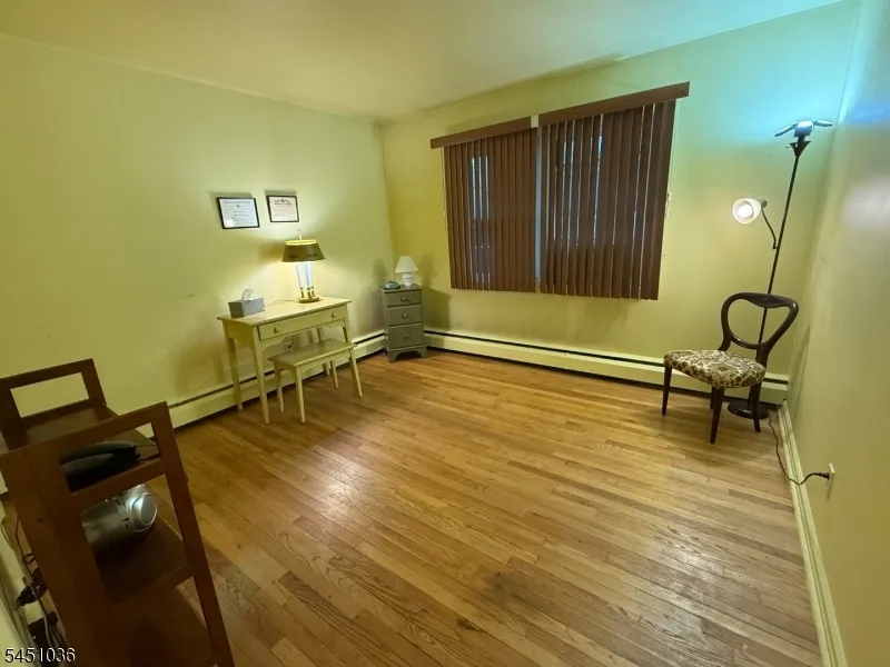 76 Linwood Ave Midland Park, NJ 07432