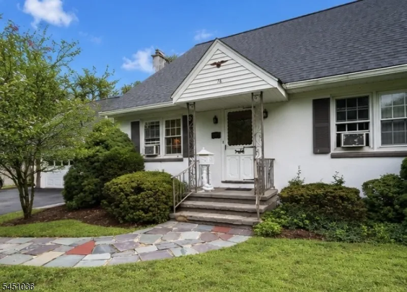 76 Linwood Ave Midland Park, NJ 07432