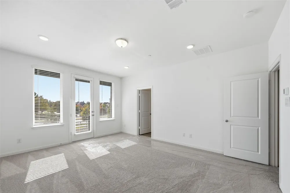 1168 DAYBREAK DRIVE #1168 Allen, TX 75013