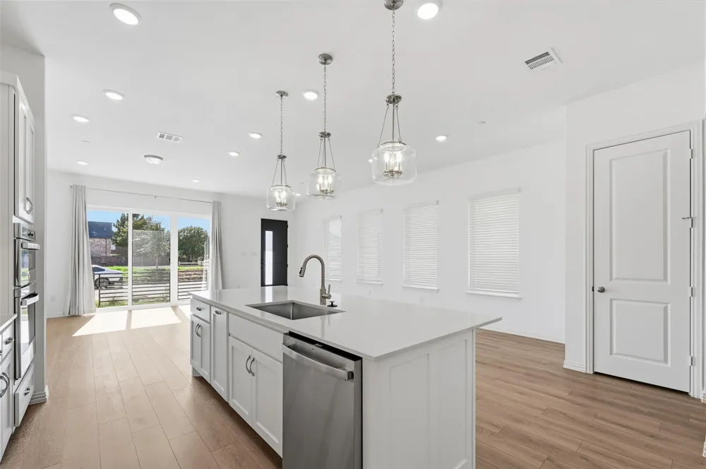 1168 DAYBREAK DRIVE #1168 Allen, TX 75013