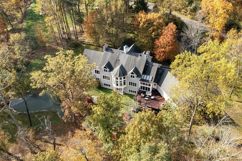 2 Cobblefield Rd Mendham, NJ 07945