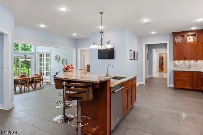 2 Cobblefield Rd Mendham, NJ 07945