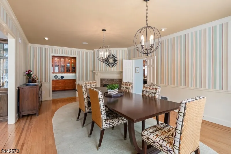 2 Cobblefield Rd Mendham, NJ 07945
