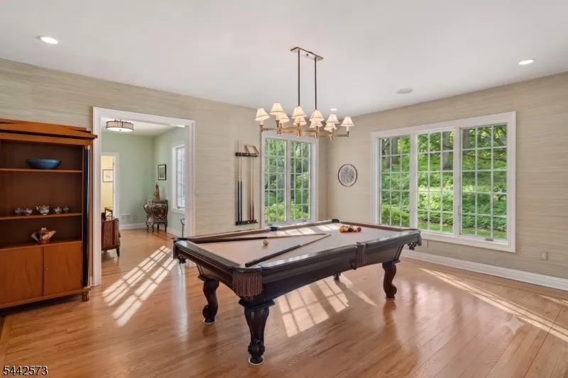 2 Cobblefield Rd Mendham, NJ 07945