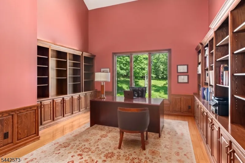 2 Cobblefield Rd Mendham, NJ 07945
