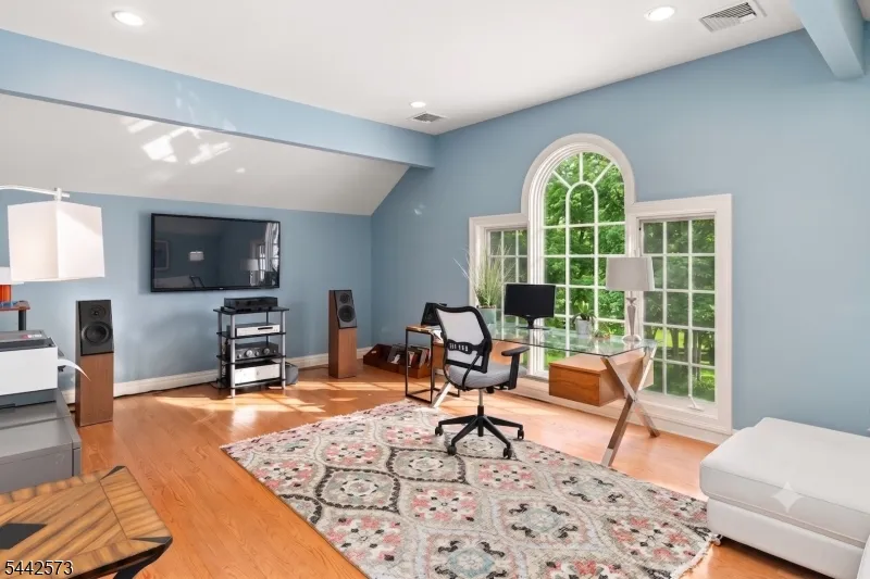 2 Cobblefield Rd Mendham, NJ 07945