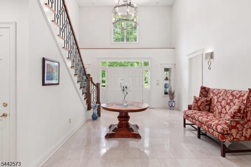 2 Cobblefield Rd Mendham, NJ 07945