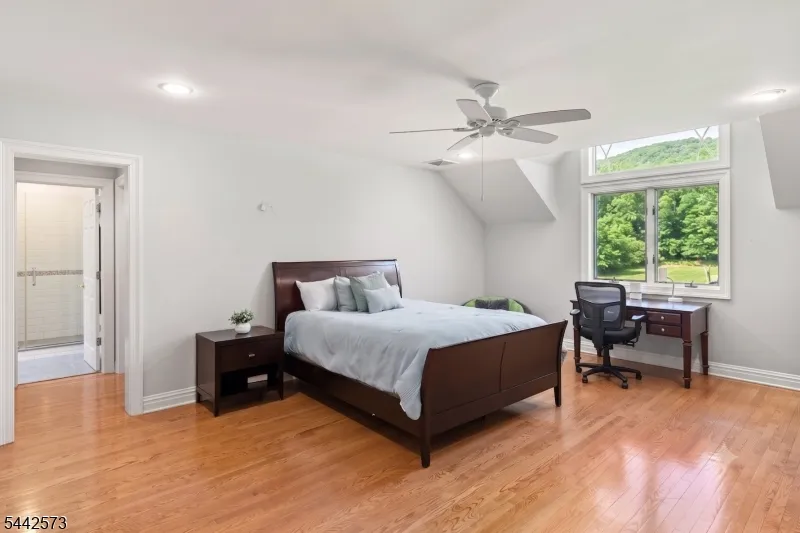 2 Cobblefield Rd Mendham, NJ 07945