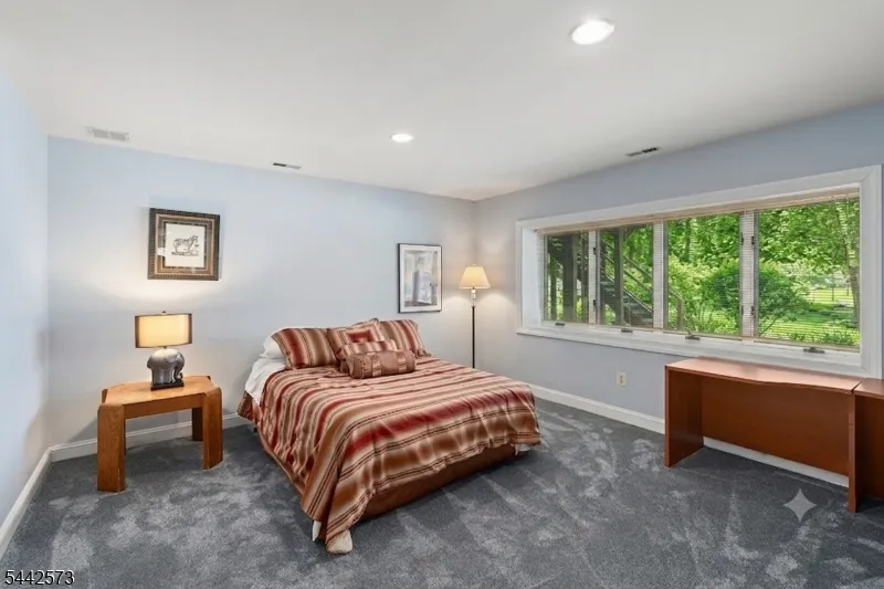 2 Cobblefield Rd Mendham, NJ 07945