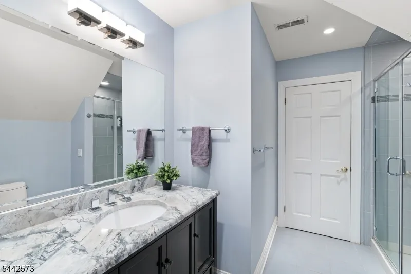 2 Cobblefield Rd Mendham, NJ 07945
