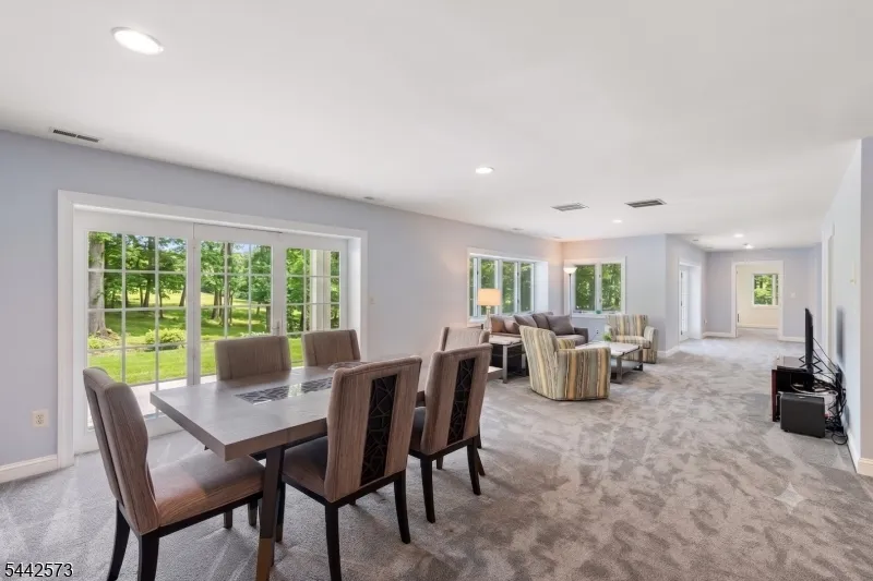 2 Cobblefield Rd Mendham, NJ 07945