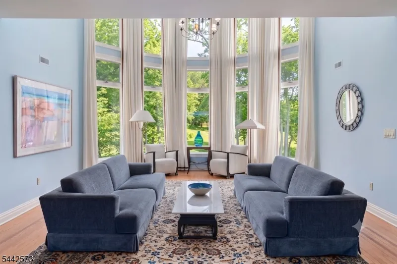 2 Cobblefield Rd Mendham, NJ 07945