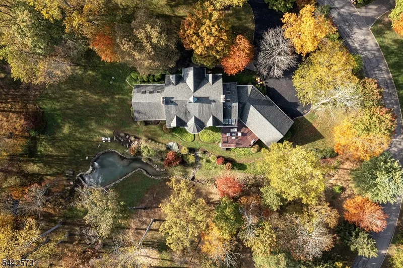 2 Cobblefield Rd Mendham, NJ 07945