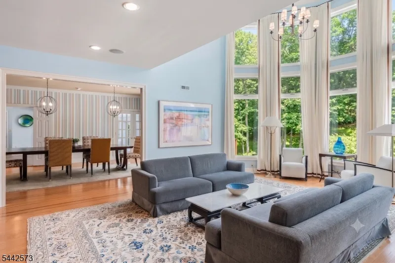 2 Cobblefield Rd Mendham, NJ 07945