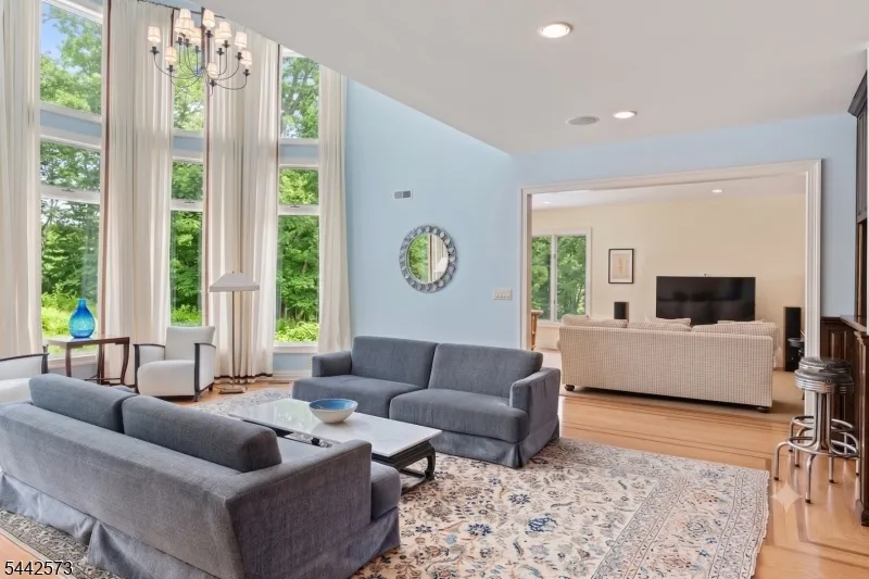 2 Cobblefield Rd Mendham, NJ 07945