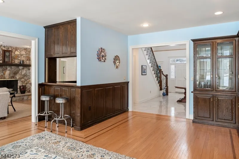 2 Cobblefield Rd Mendham, NJ 07945