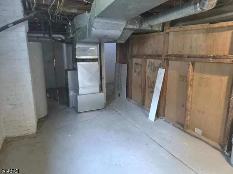 322 Madison Ave Newfield, NJ 08344
