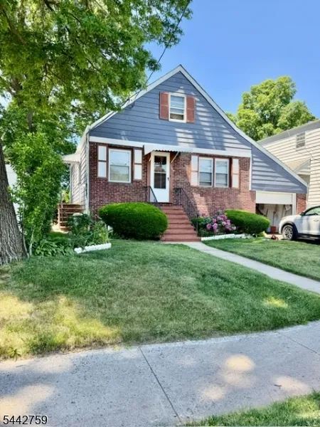 624 Chandler Ave