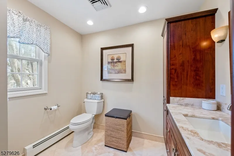 164 Parker Rd Washington, NJ 07853