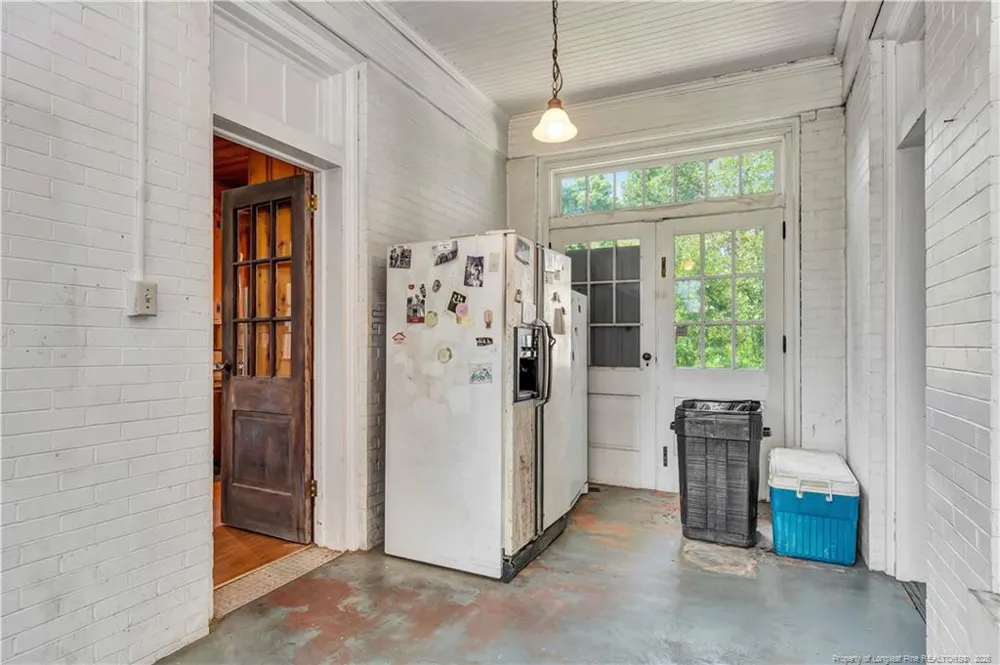 2740 Nc Highway 71 Maxton, NC 28364