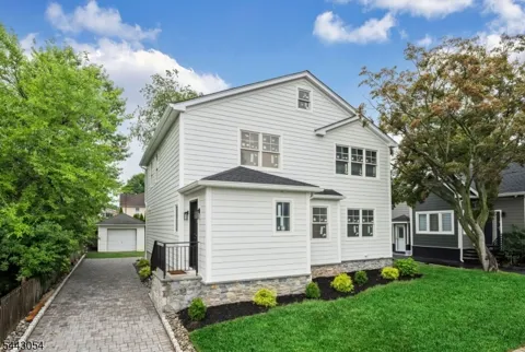 36 Albert Ave