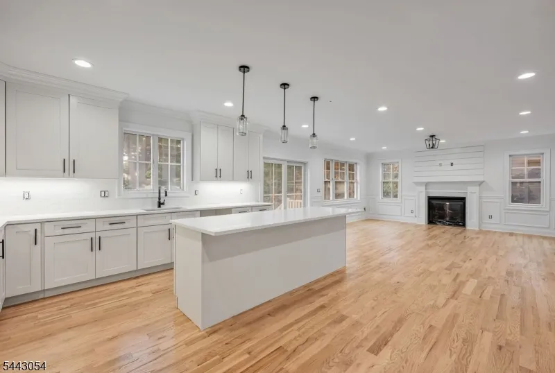 36 Albert Ave Fair Lawn, NJ 07410