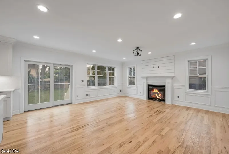 36 Albert Ave Fair Lawn, NJ 07410