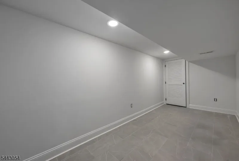 36 Albert Ave Fair Lawn, NJ 07410