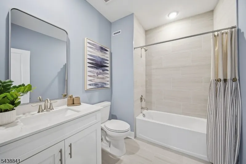3 Pimlico Pl #5 Unit 5 Oakland, NJ 07436