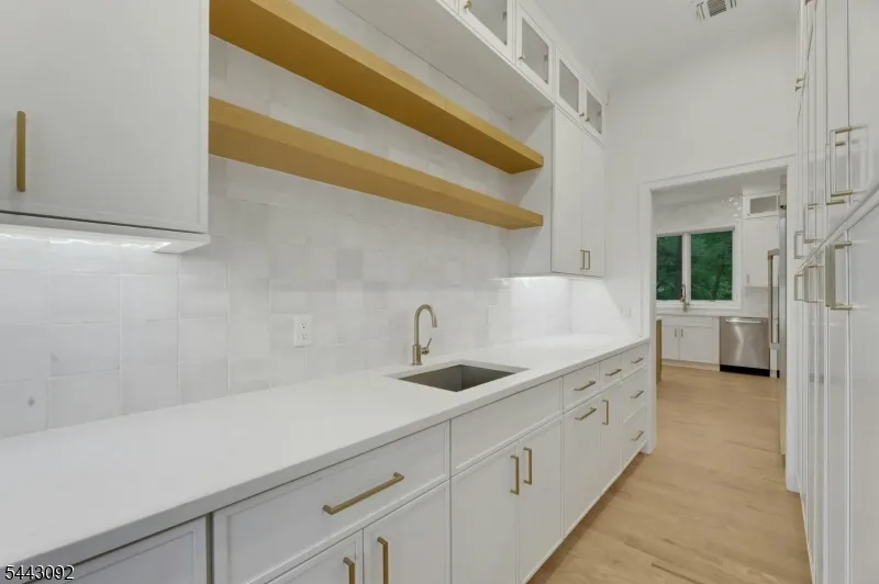 263 Arbor Rd Franklin Lakes, NJ 07417