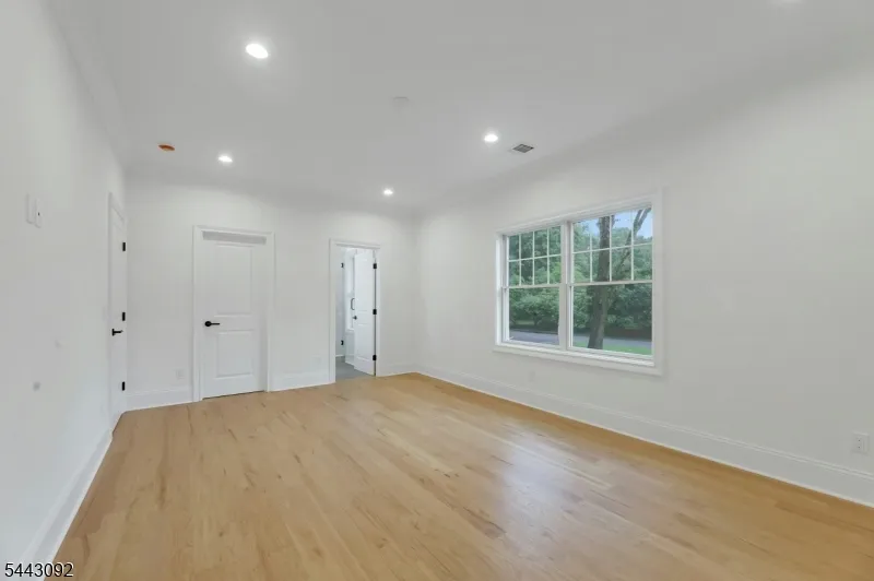 263 Arbor Rd Franklin Lakes, NJ 07417