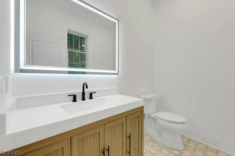 263 Arbor Rd Franklin Lakes, NJ 07417