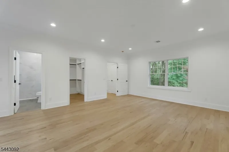 263 Arbor Rd Franklin Lakes, NJ 07417