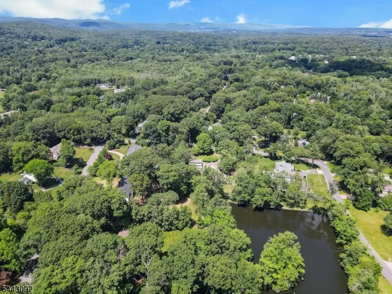 263 Arbor Rd Franklin Lakes, NJ 07417