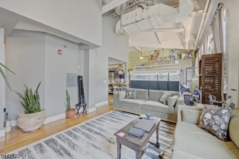 300 Communipaw Ave #160 Unit 160 Jersey City, NJ 07304