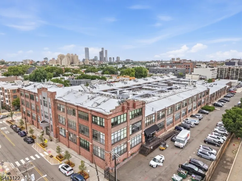 300 Communipaw Ave #160 Unit 160 Jersey City, NJ 07304