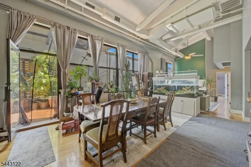 300 Communipaw Ave #160 Unit 160 Jersey City, NJ 07304
