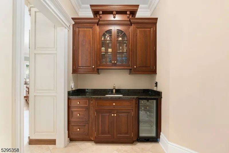 7 Cobblefield Rd Mendham, NJ 07945