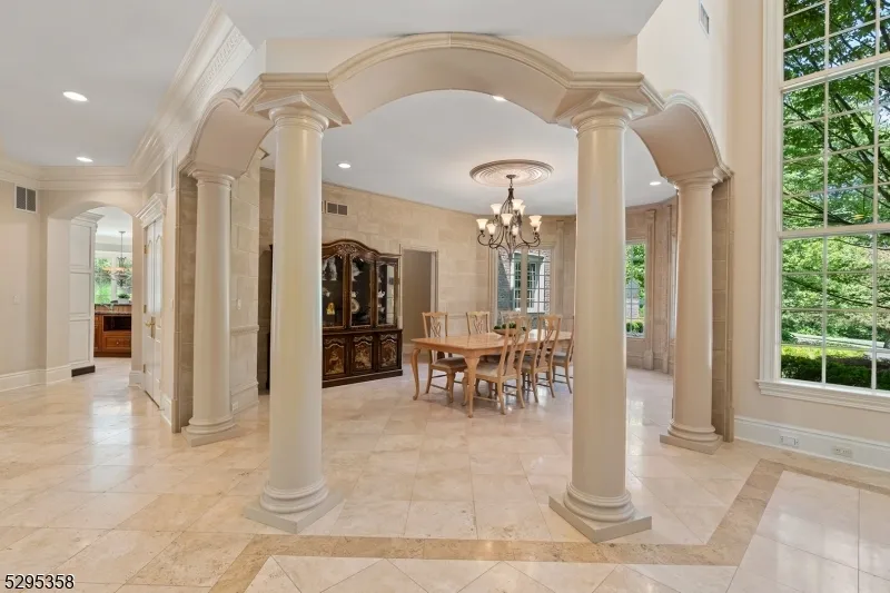 7 Cobblefield Rd Mendham, NJ 07945