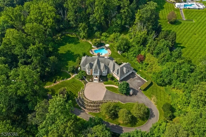 7 Cobblefield Rd Mendham, NJ 07945