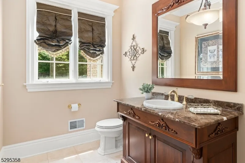 7 Cobblefield Rd Mendham, NJ 07945