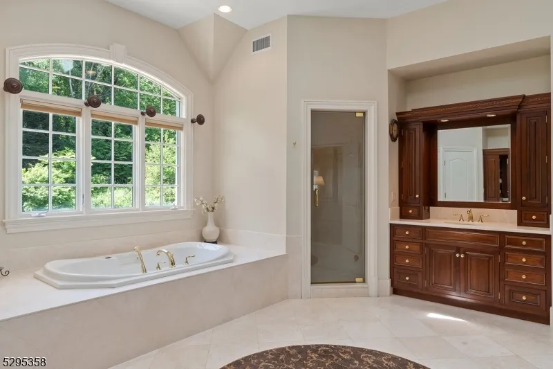 7 Cobblefield Rd Mendham, NJ 07945