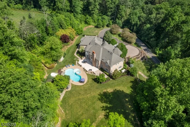 7 Cobblefield Rd Mendham, NJ 07945