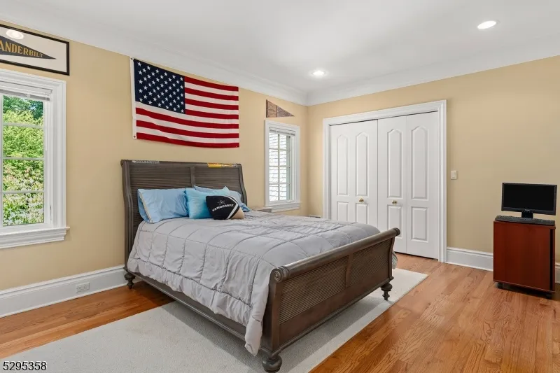7 Cobblefield Rd Mendham, NJ 07945