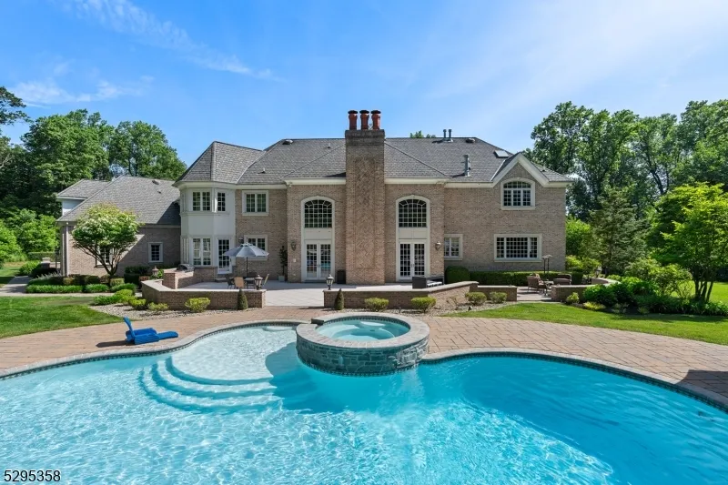 7 Cobblefield Rd Mendham, NJ 07945